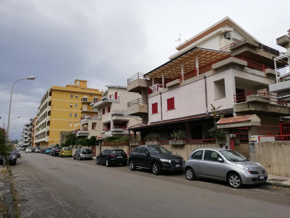 Casa Vacanza Nina Milazzo Exterior foto